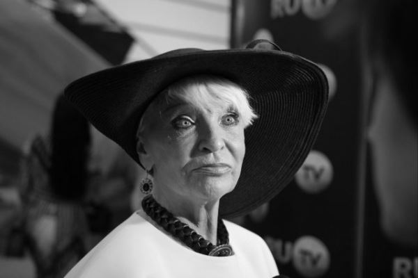 Умерла звезда «Бриллиантовой руки» Светлана Светличная. Ей было 84 года