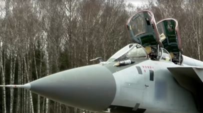 «Просчитывают враждебные действия»: как лётчики ВКС и сотрудники ФСБ предотвращают угоны российских самолётов