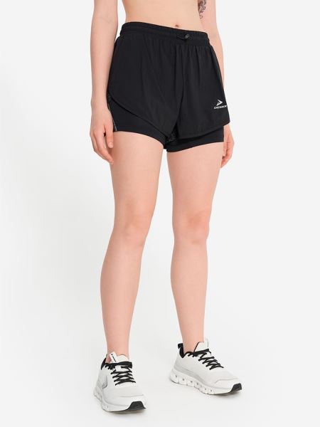 Бежать красиво: как подобрать модные образы для пробежек в любую погоду