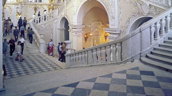 Эрмитаж повышает стоимость входных билетов0