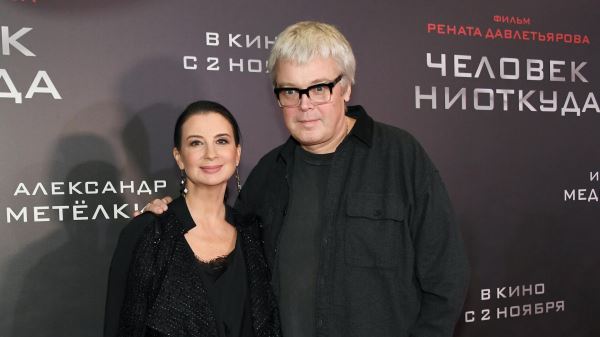 Путин присвоил Стриженовым звания заслуженных артистов России0