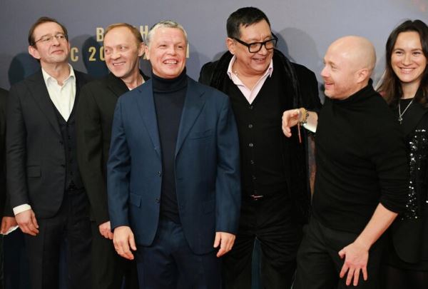 Высоко взлетели: громкая премьера фильма Кончаловского 