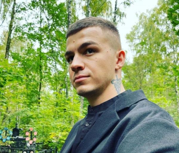 Влада Череватого обокрала фанатка братьев Шепсов, которая устроилась к чернокнижнику домработницей