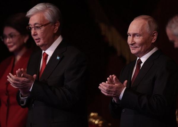 Президенты России и Казахстана в Большом театре