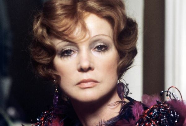 Даже вещи дизайнеров перешивала: секреты уникального стиля Людмилы Гурченко9