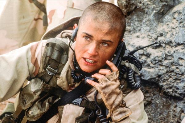 Секс-символ вне времени: как менялась внешность Деми Мур