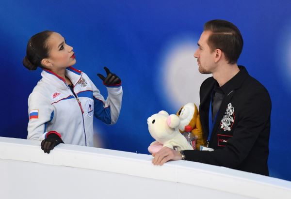 Слухи об отношениях с хоккеистами, роман с Кридом и мечты о большой любви: что известно о личной жизни Загитовой