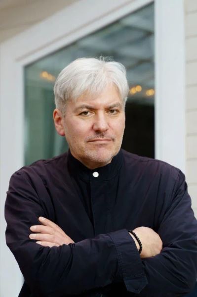 Евгений Водолазкин — о возможном бессмертии, семейной памяти и 