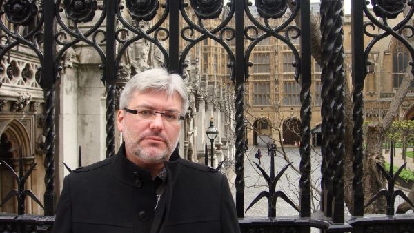 Евгений Водолазкин — о возможном бессмертии, семейной памяти и 