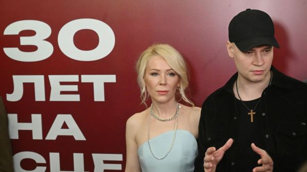 Мизулина приехала в Кремлевский дворец на концерт Shaman0