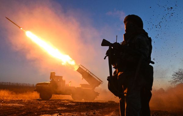 Закрепление на новых рубежах, 300 целей в день, боевой выход робота «Курьер»: как развивается ситуация в зоне СВО